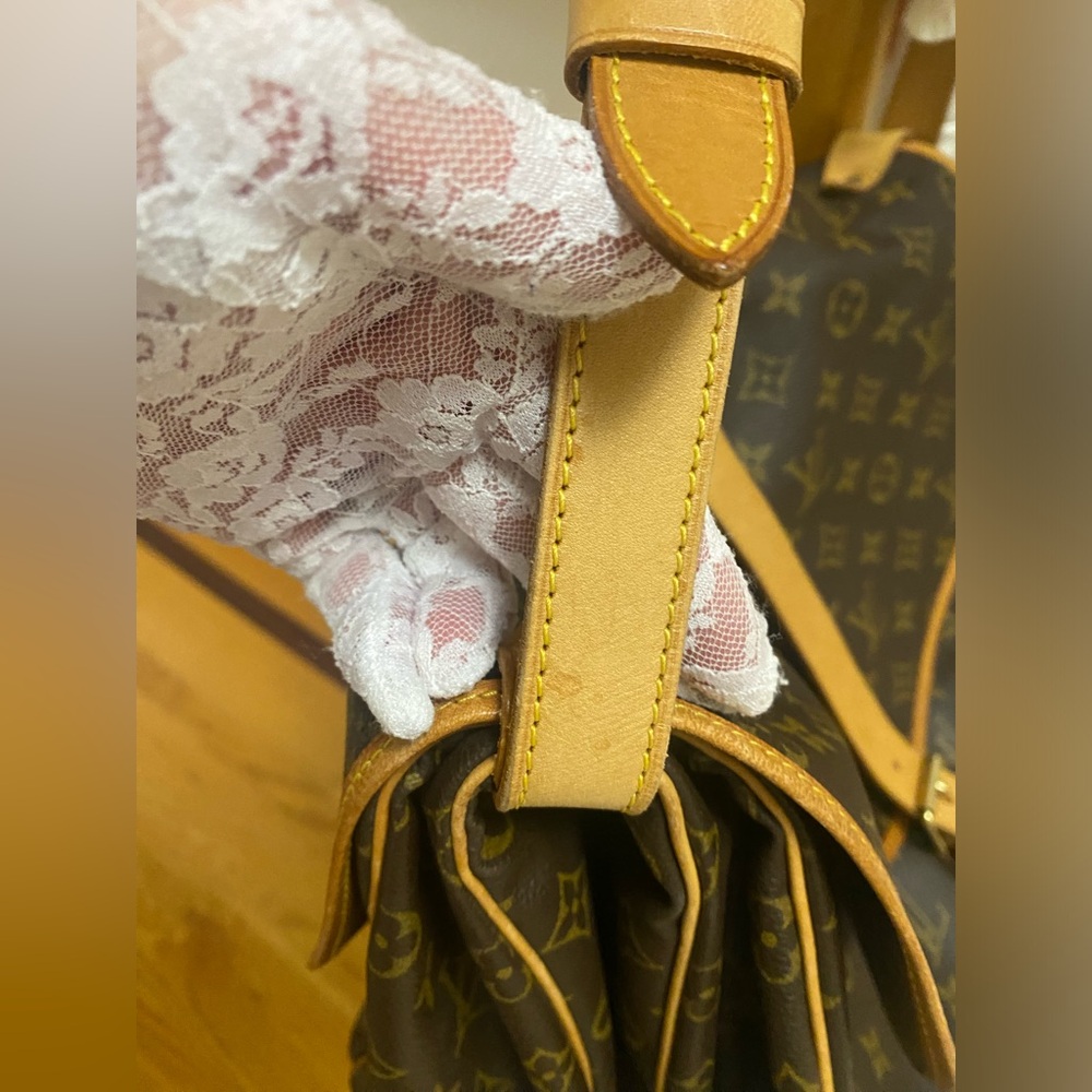 Louis Vuitton Saumur 35 classic bag - Picture 13 of 14